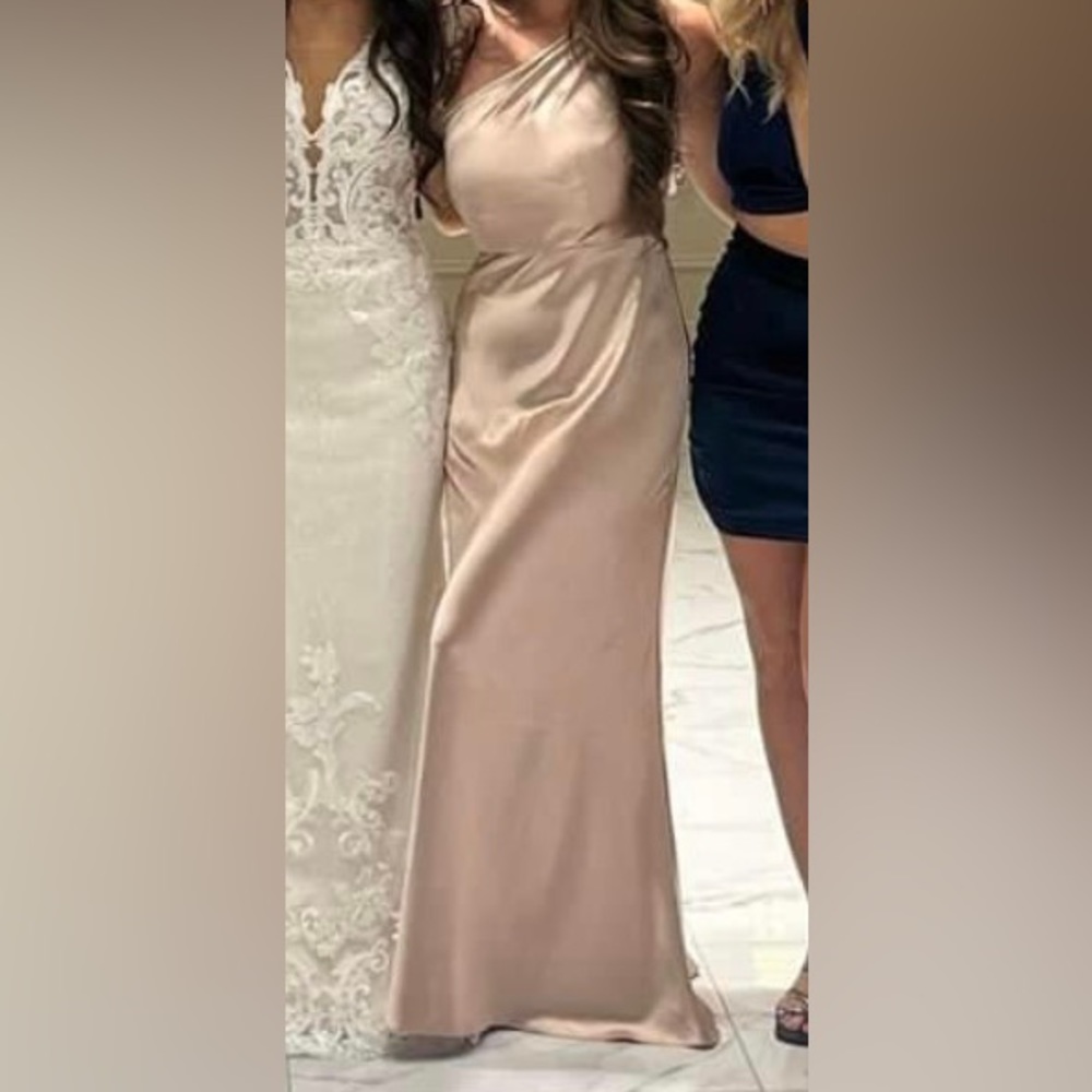 One shoulder satin dress in color rose petal